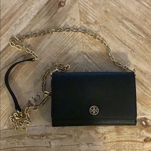 〰️ tory burch robinson wallet on chain